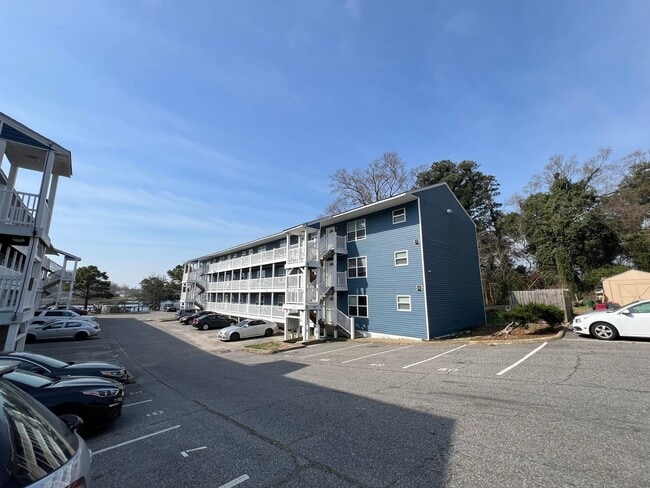 Photo - Pelican Dock Apartments