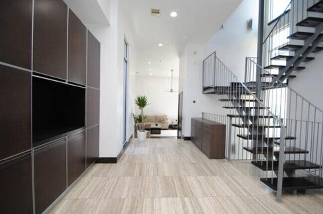 Photo - 4118 Floyd St Unit A