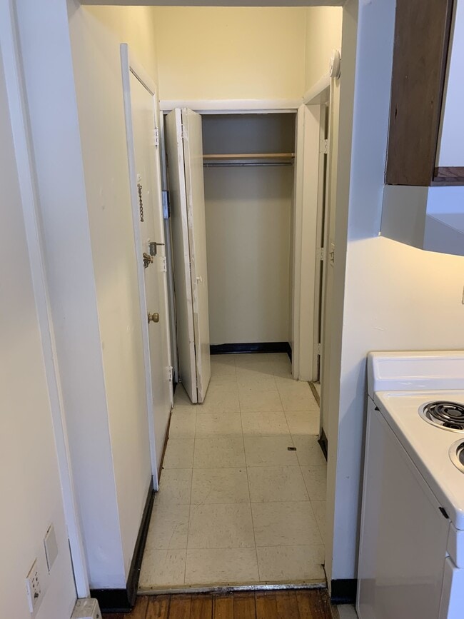 Photo - 1124 Commonwealth Ave Unidad 1