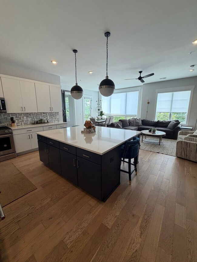 Photo - Stunning West End Nashville Condo - Available Now!
