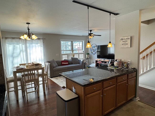 Photo - Beautiful Three Bedroom Townhouse