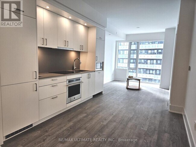 Photo - 470 Front St W Unit 1303