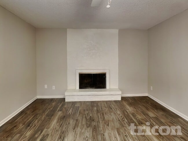 Photo - 4633 W Bluefield Ave