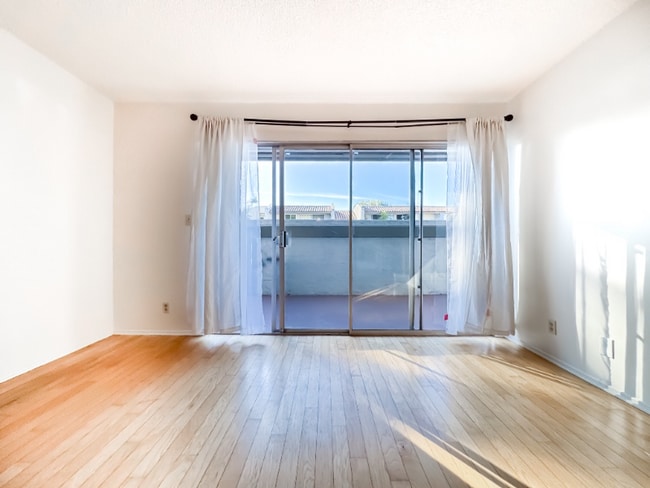 Photo - 47 Dearborn Pl Unit 25