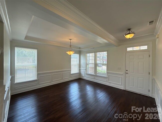 Photo - 1019 Dunhill Ln