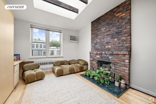 Building Photo - 135 Amity St Rental