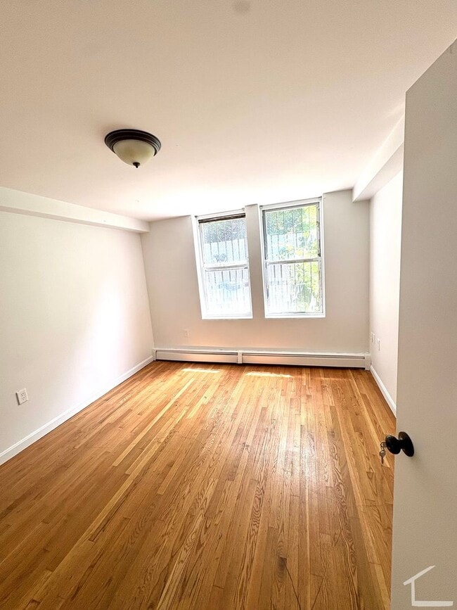 1684 Commonwealth Ave