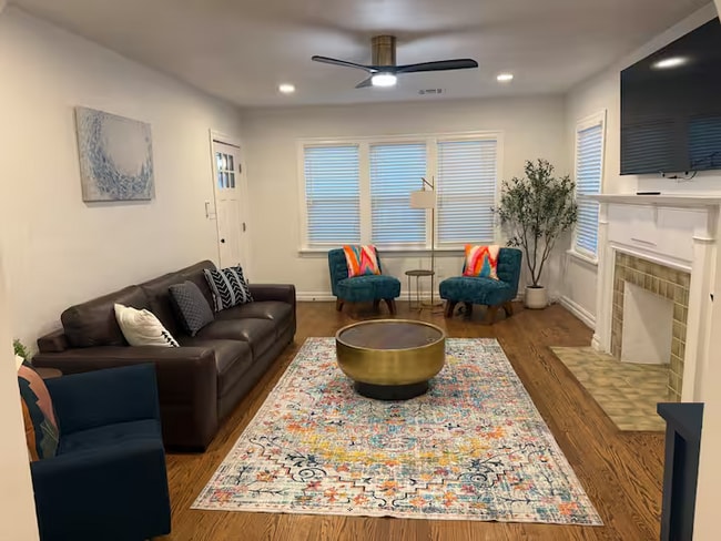 Photo - 1233 NE 14th St