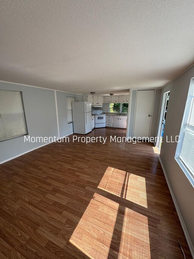 Photo - Gorgeous 2/1 in Brooksville! Don't Miss Out!