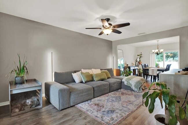 3017 Mojave Oak Dr