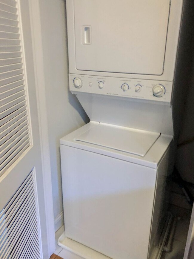 Photo - 1434 W Addison St Unidad 2