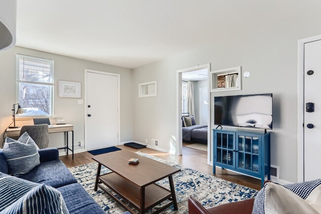 Photo - 1244 York St Unit SI ID1026268P