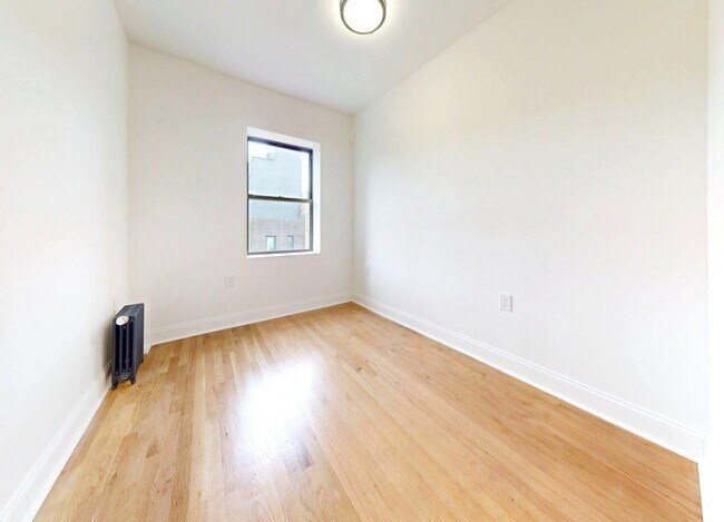 Photo - Carmine Street Unit 6A