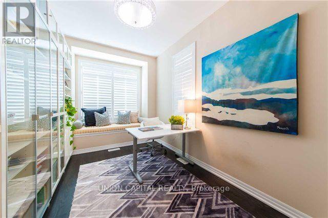 Photo - 285 Sixteen Mile Dr