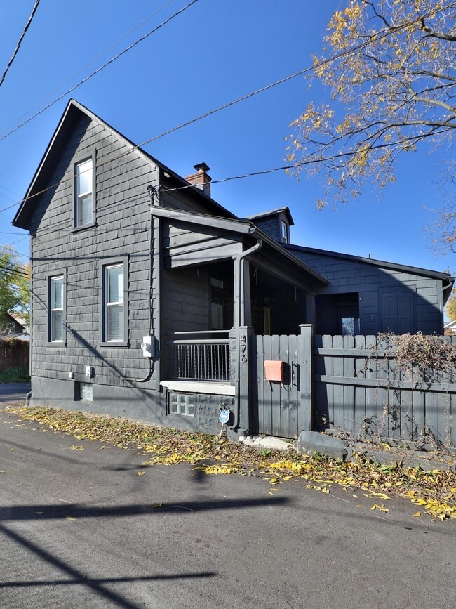 Photo - 476 Zimpfer St