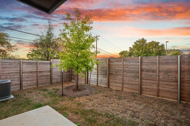 Photo - 4901 Springdale Rd
