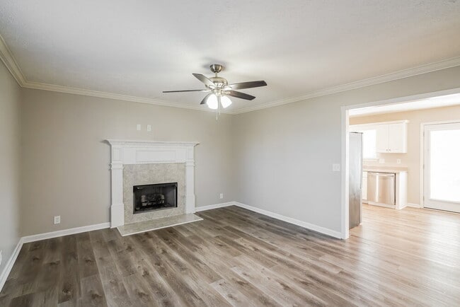 Photo - 1729 Cason Trail