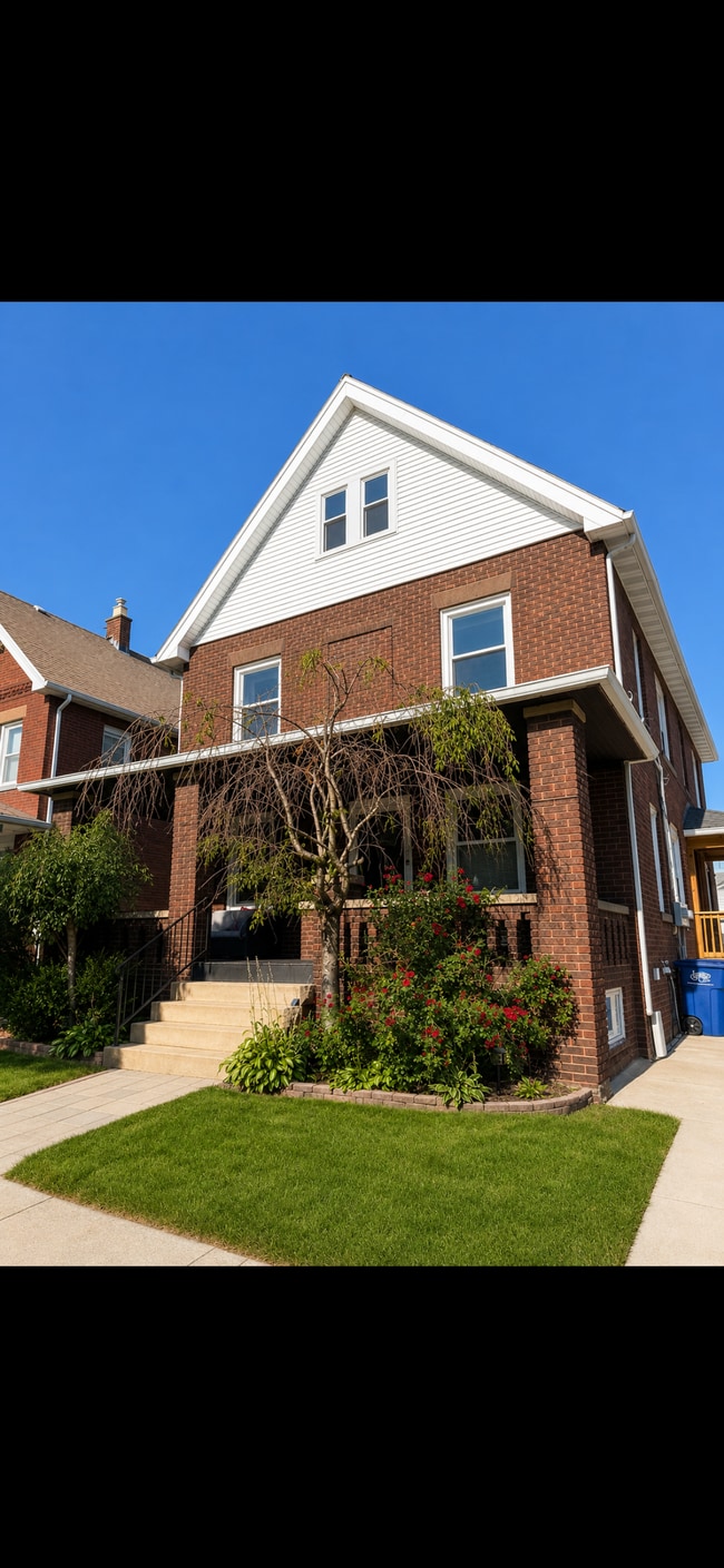 Building Photo - 2029 Dowd Ave