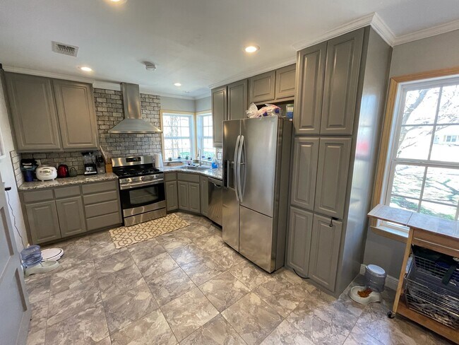 Photo - 2317 28th St