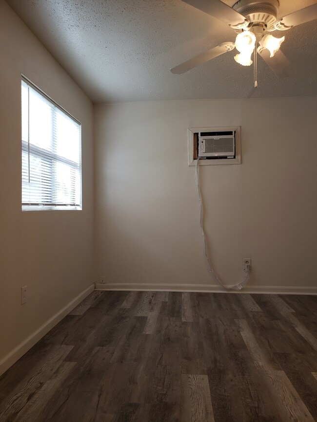 Photo - 3900 55th Ave N Unit one half