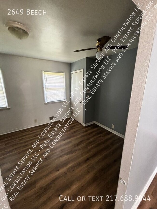 Photo - 2649 Beech-