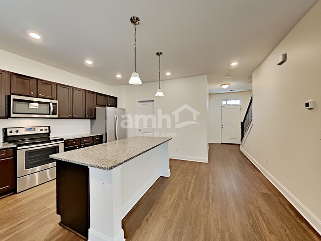 Photo - 4328 Longfellow Dr