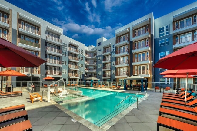 Photo - The Rey Downtown Apartments