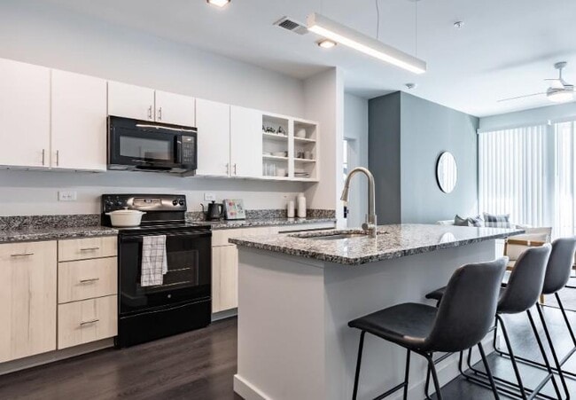 Building Photo - 750 Avondale Creek Dr. Unit 136 Rental