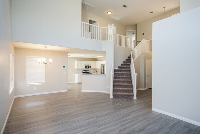 Photo - 908 Ashurst Ct