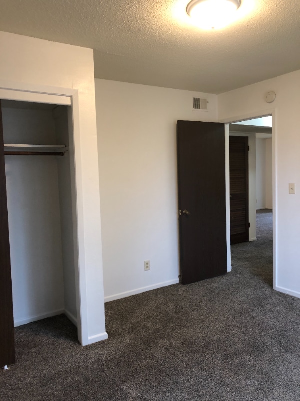 Photo - 2009 NW Hickory Ln