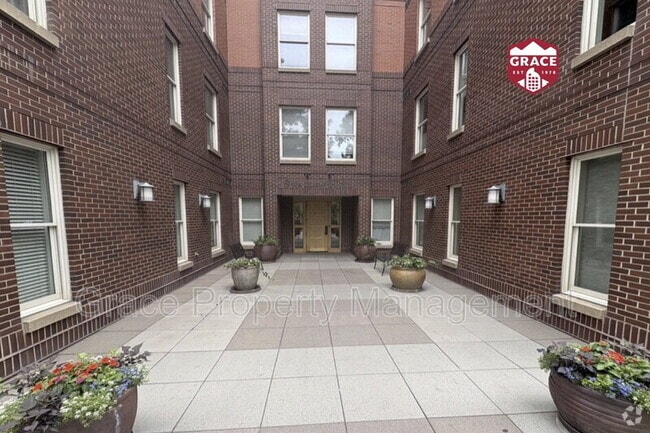 Building Photo - 1630 N Clarkson St Unit 208 Rental