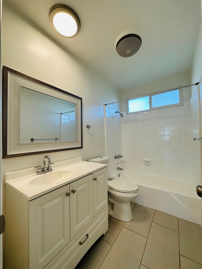 2025 S. Shenandoah