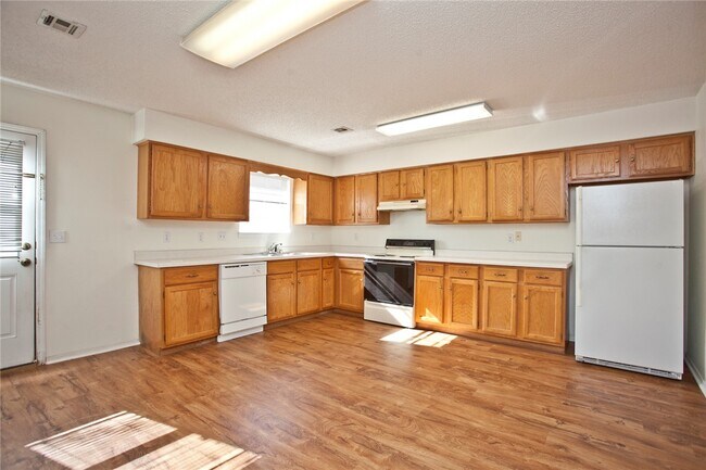 Photo - 58 Holly Dr