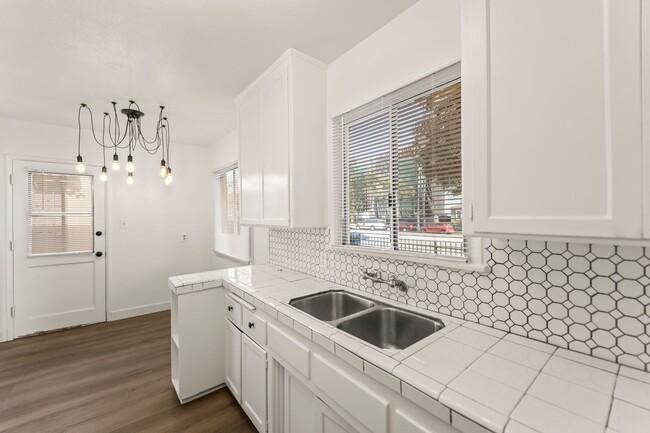 Photo - 12107 Washington Pl Unidad 12107