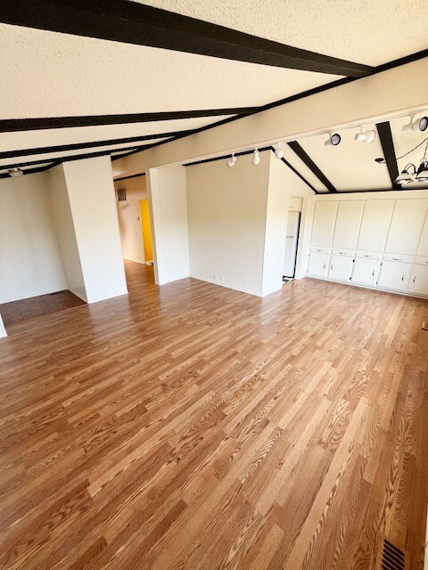2435 Felt St