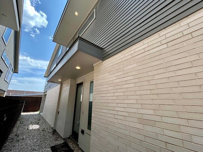 Photo - 2204 Lola Ct