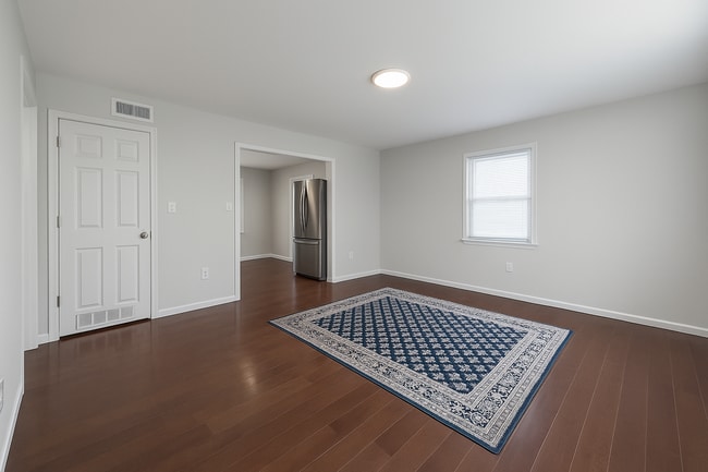 Photo - 771 Pearl Harbor St