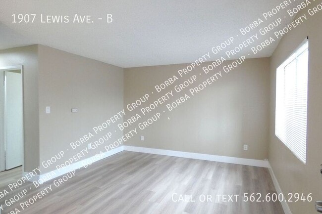 Photo - 1907 Lewis Ave Unidad B