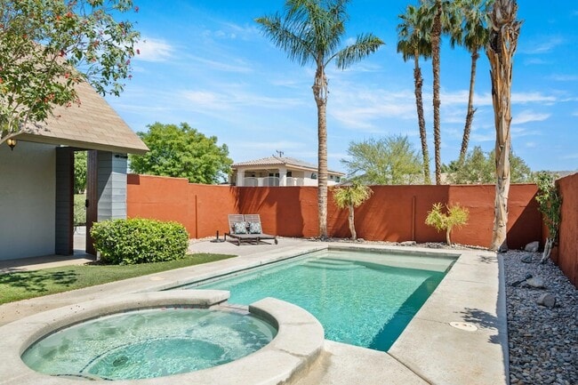 Building Photo - 73425 San Nicholas Ave