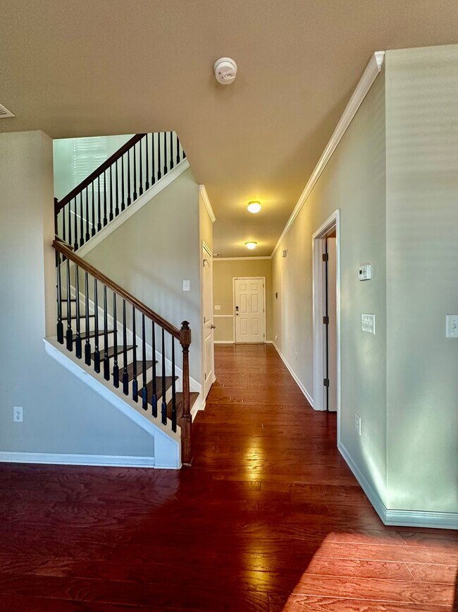 Photo - Hiram Rental