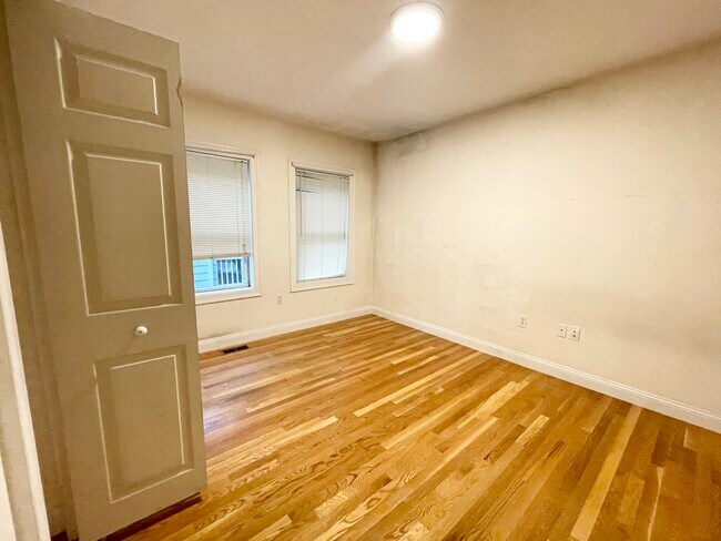 Photo - 128 Hillside St Unit 2