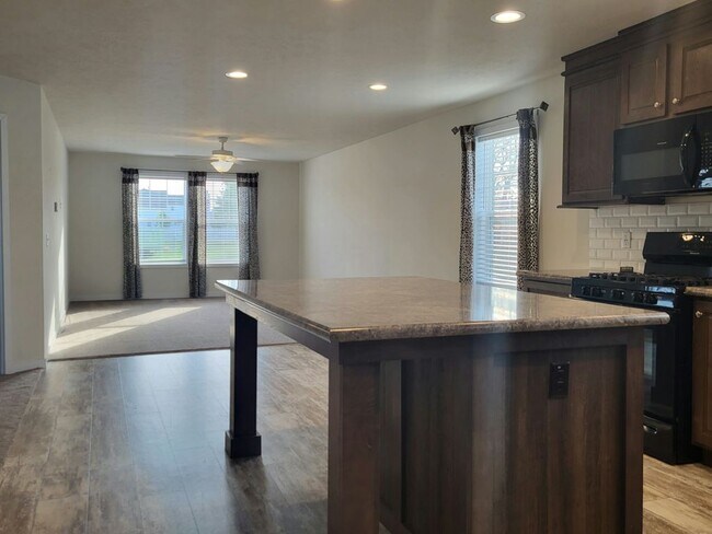 Photo - 4825 W Colonial Dr