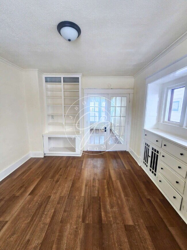 Photo - 1400 sq ft. 3 bed home in South Toledo! Many updates throughout