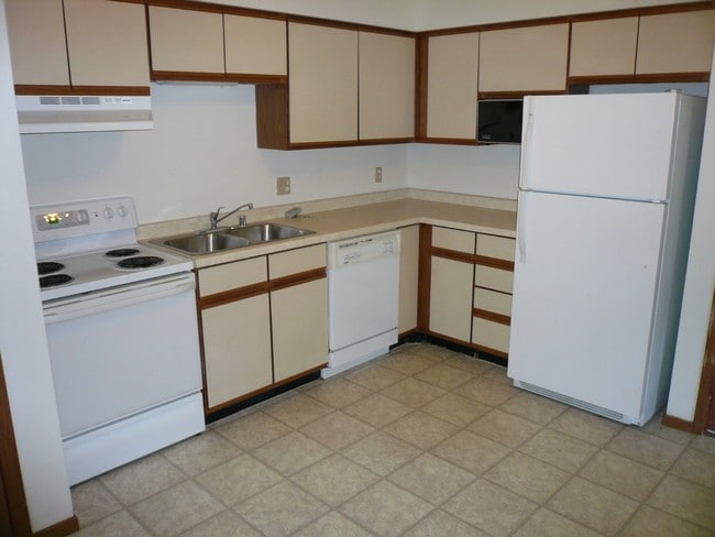 Photo - Sarah Lane Court