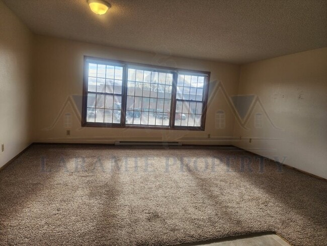 Photo - 1717 Fetterman Dr Unit 4