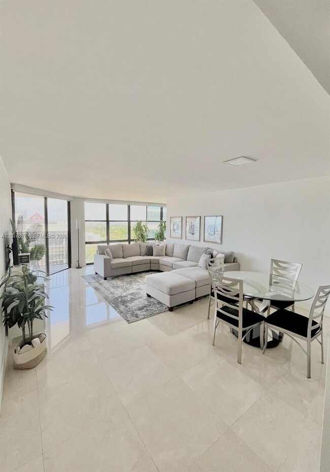 Photo - 1901 Brickell Ave Unit B2007