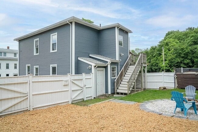 Photo - 8 Oak St Unit 1