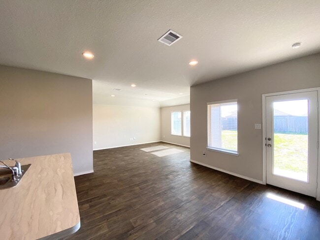 Building Photo - 21011 Bryant Maple Ct