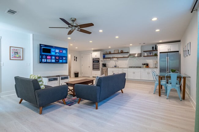 2617 Caladium Dr NE Unit SI ID1237420P