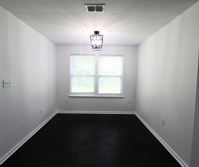 Photo - 3 Bedroom Home in Wakulla Gardens Available Now